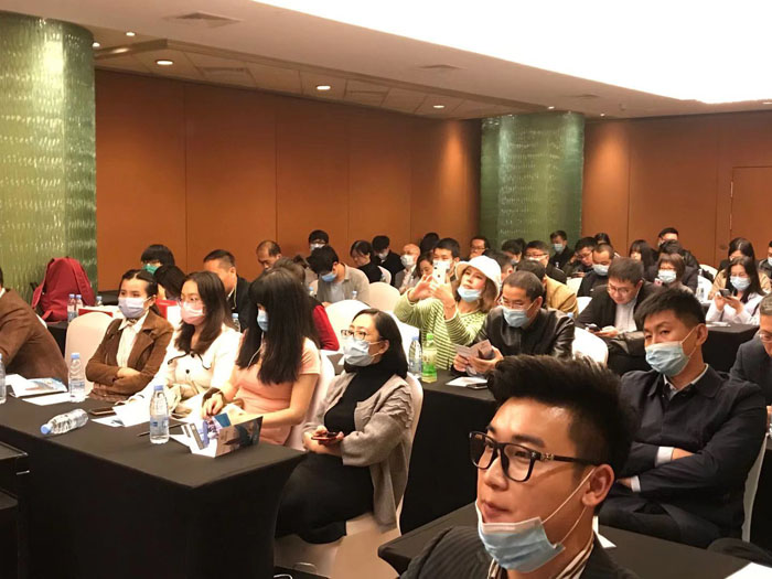 再接再厉-友财网携手润奥斯资产管理2020金融国际化期货论坛上海站第二场活动取得圆满成功！