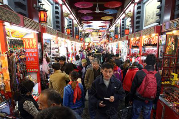 中国经济明年增速可达7-8% 下半年逐渐回归正常