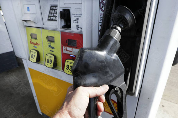 司机们都在抢油 汽油供应中断正在美国东南部地区蔓延