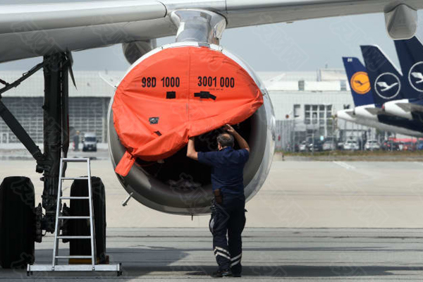 拜登政府正悄悄讨论2050年将飞机脱离化石燃料的目标