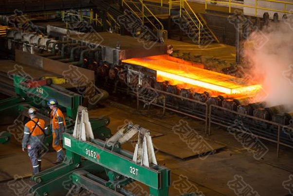 安赛乐米塔尔位于比利时的一家工厂。中国持续的产能过剩令钢铁企业承压d.jpg