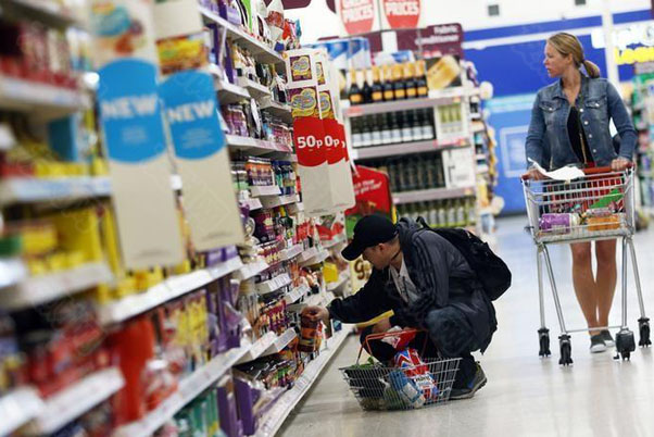 美国2月份通货膨胀率上升了7.9% 物价推至40多年来的最高水平