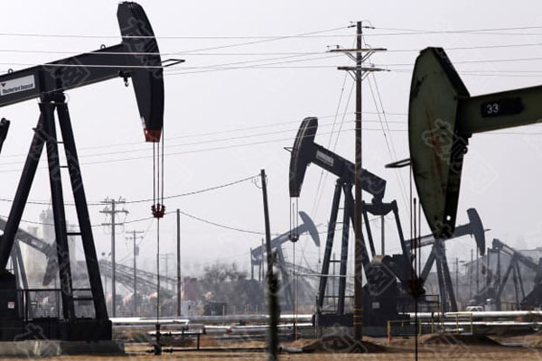 石油专家解释了为什么尽管供应及俄乌局势紧张 油价仍在下跌的原因