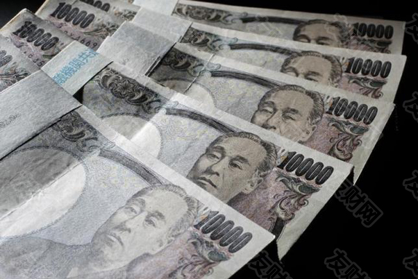 日元疲软促使日本央行讨论通胀压力会议纪要