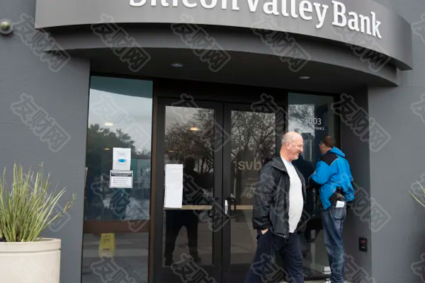 美国地区性银行的老板们从硅谷银行SVB动荡中抢到了“便宜货”股票