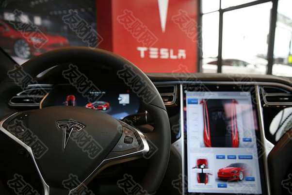 特斯拉提供免费超级充电以吸引Model 3买家