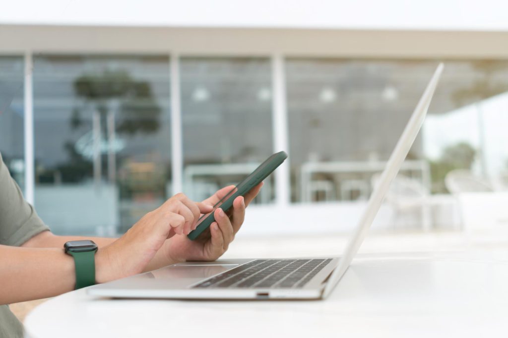 woman-hand-using-smartphone-work-business-social-network-communication-1024x682-1.jpg