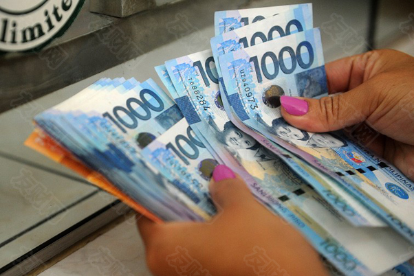 菲律宾比索跌破1美元兑58比索的关键水平