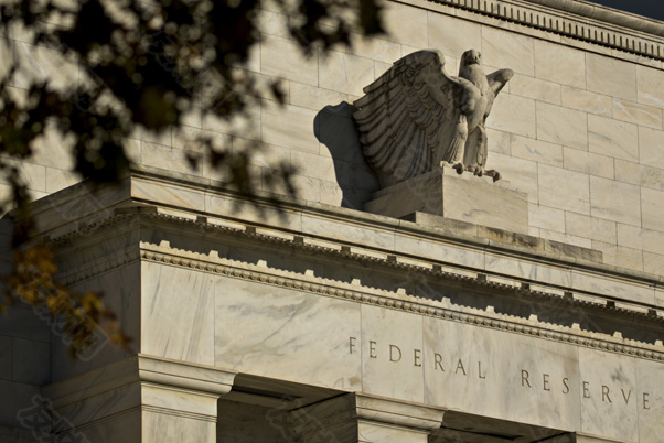 美国拜登政府表示支持独立的美联储