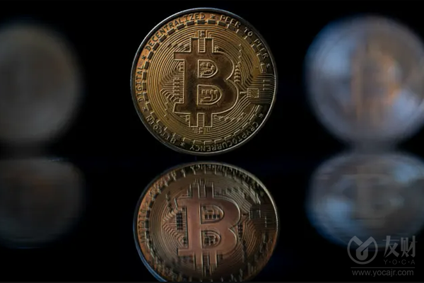 比特币期权显示 交易员正在对冲下跌至10万美元的风险