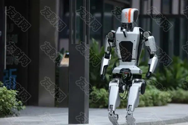 英伟达CEO黄仁勋表示 机器人技术是其仅次于人工智能的最大机遇