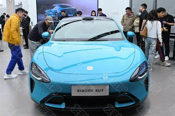 小米的豪华SUV YU7的起价为25.35万元 比特斯拉便宜1万元